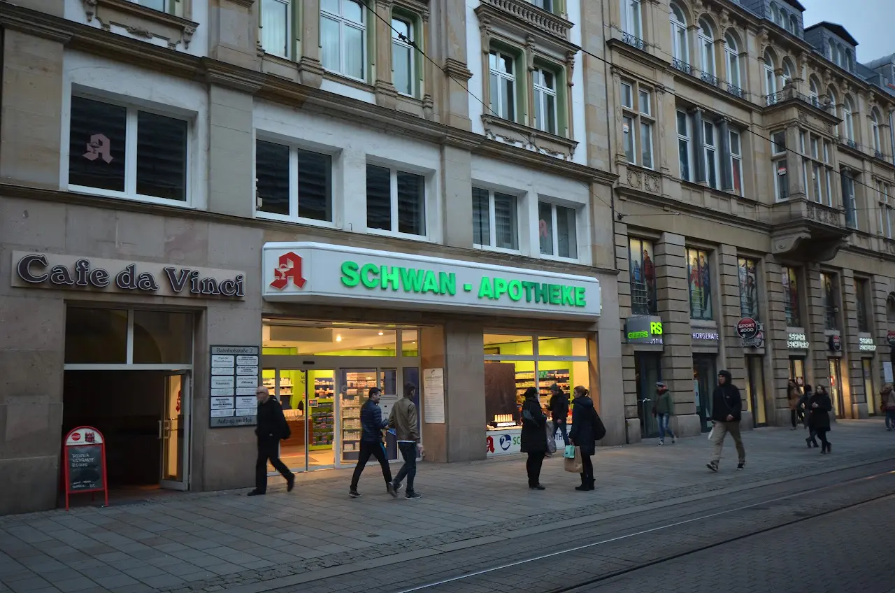 Schwan apotheke 9 1731160014 376 photo