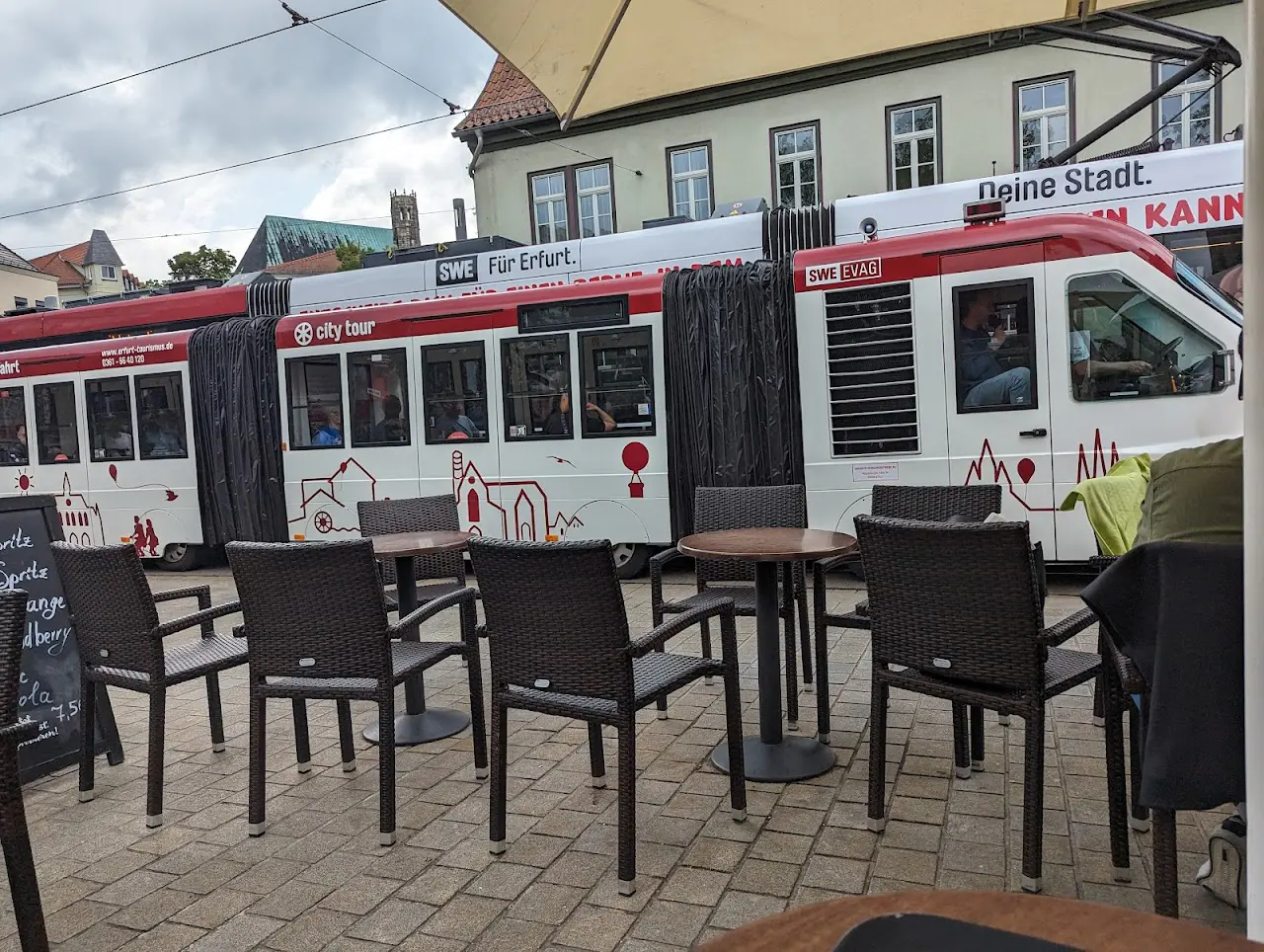 Barista coffeeshop erfurt 21 1733425797 176 photo
