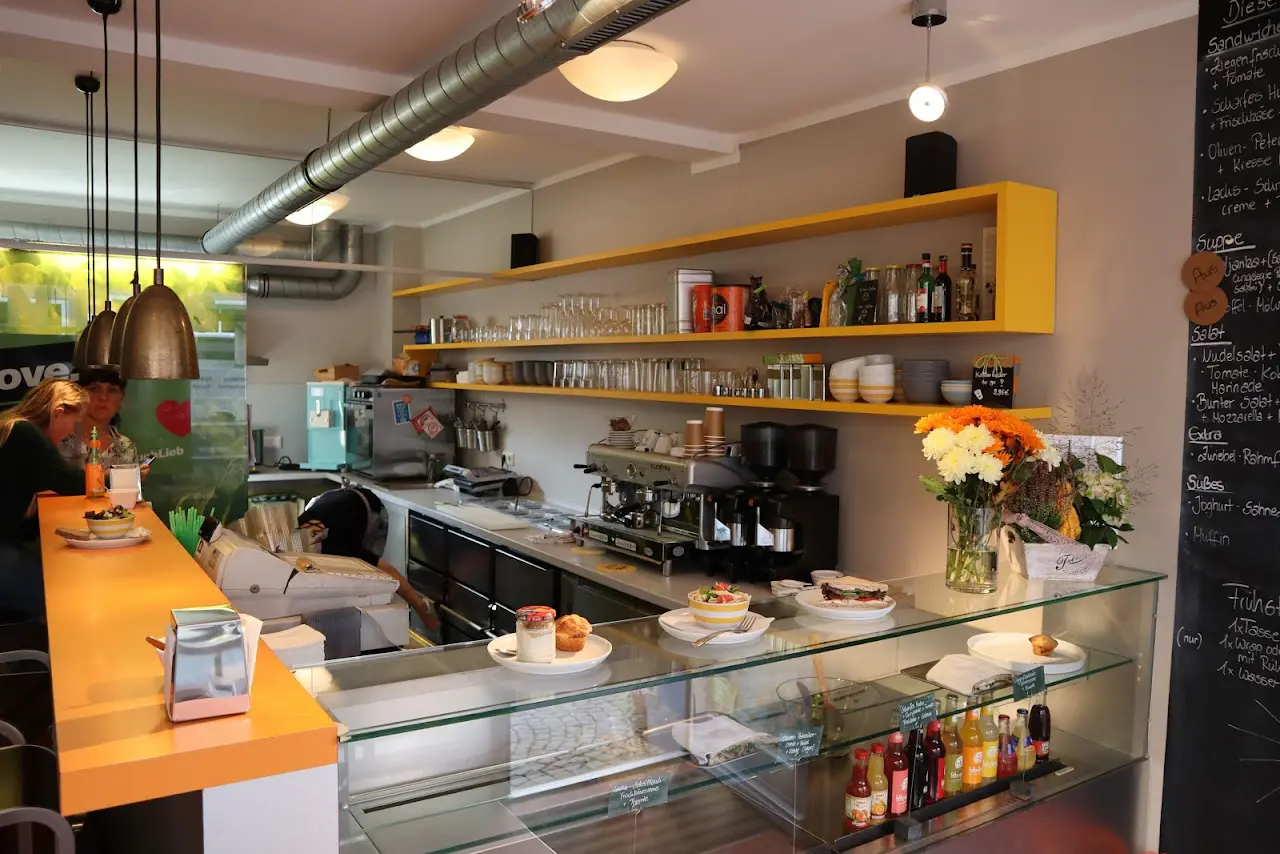 Henner-sandwiches 27 1733476684 719 photo