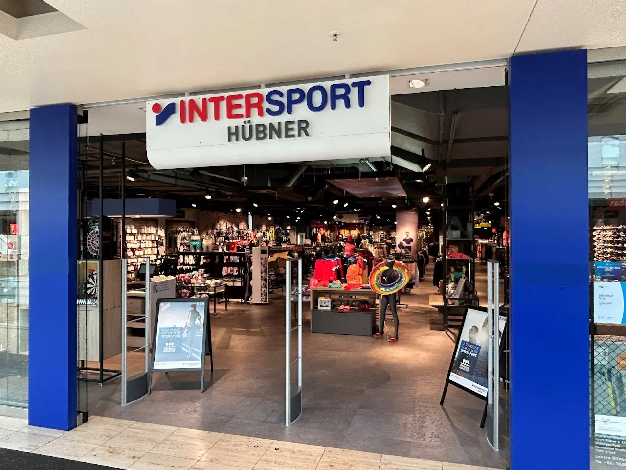 Intersport hübner im thüringen-park 21 1736871804 789 photo