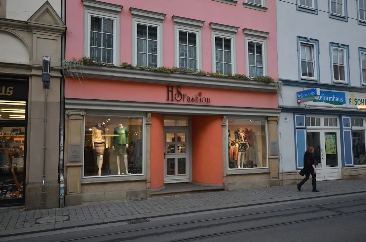 Hs - fashion 17 1740650862 825 photo